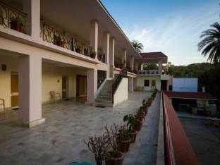 Hotel Vande Mataram Маунт-Абу Экстерьер фото